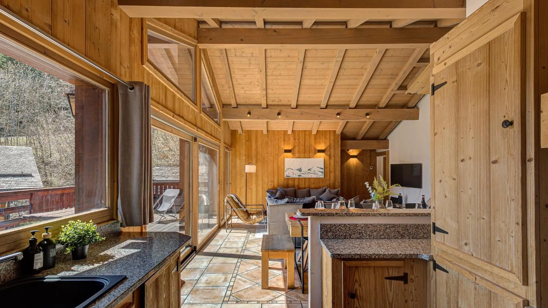 Apartment Soleil, Alpes Travel, Argentiere, Sleeps 9 Chamonix