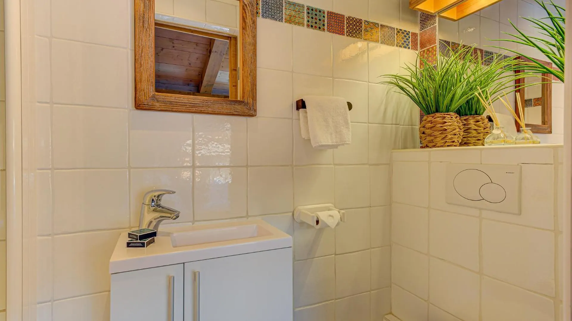 Apartment Soleil, Alpes Travel, Argentiere, Sleeps 9 Chamonix