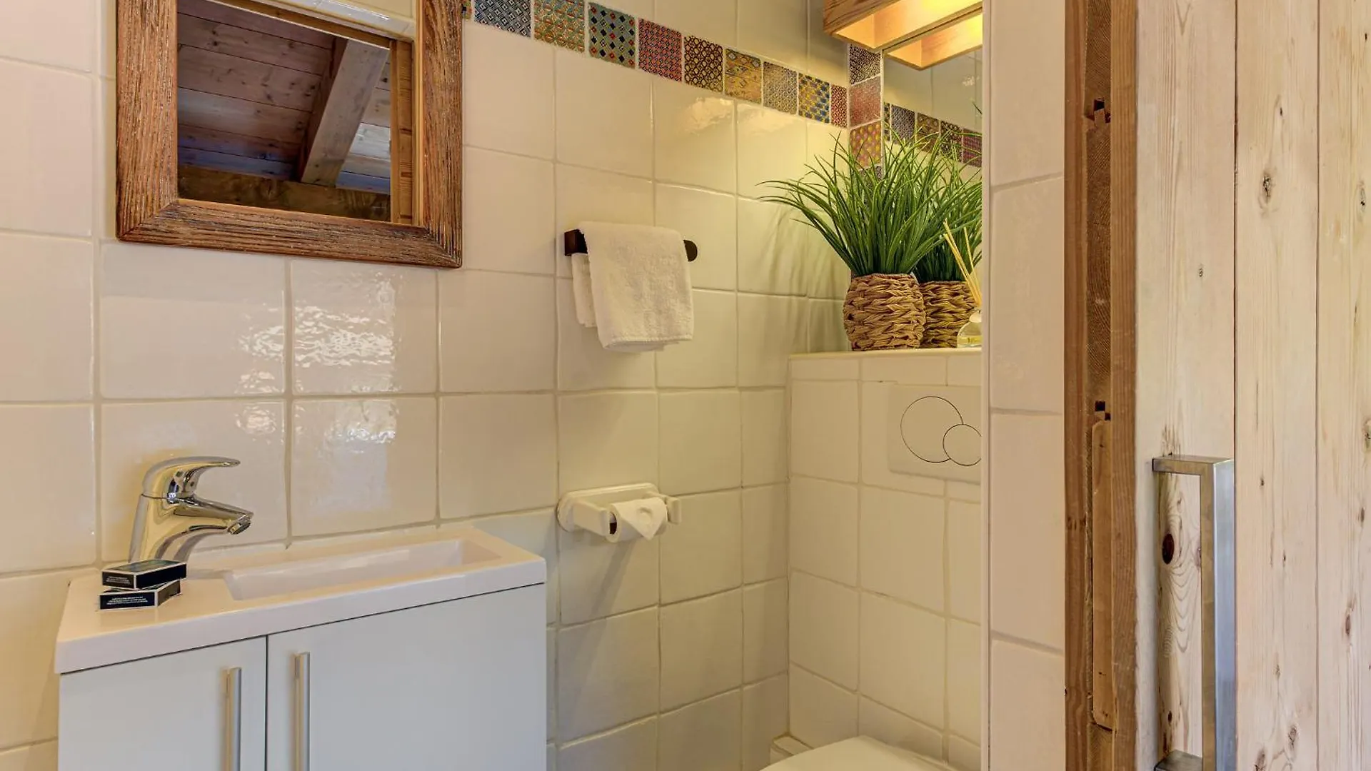 Apartment Soleil, Alpes Travel, Argentiere, Sleeps 9 Chamonix 0*,  Frankrijk